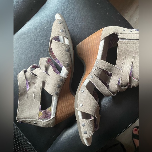 Sporty super comfy size - Picture 10 of 12